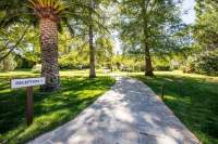 La Bastide des Salins - Instagram